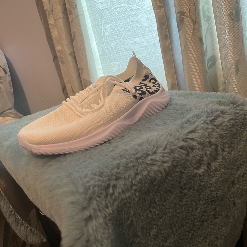 Never worn